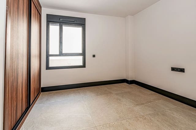 3 soveværelse Lejlighed til salg i Nueva Andalucia, Marbella med swimmingpool garage - € 895.000 (Ref: 9564896)