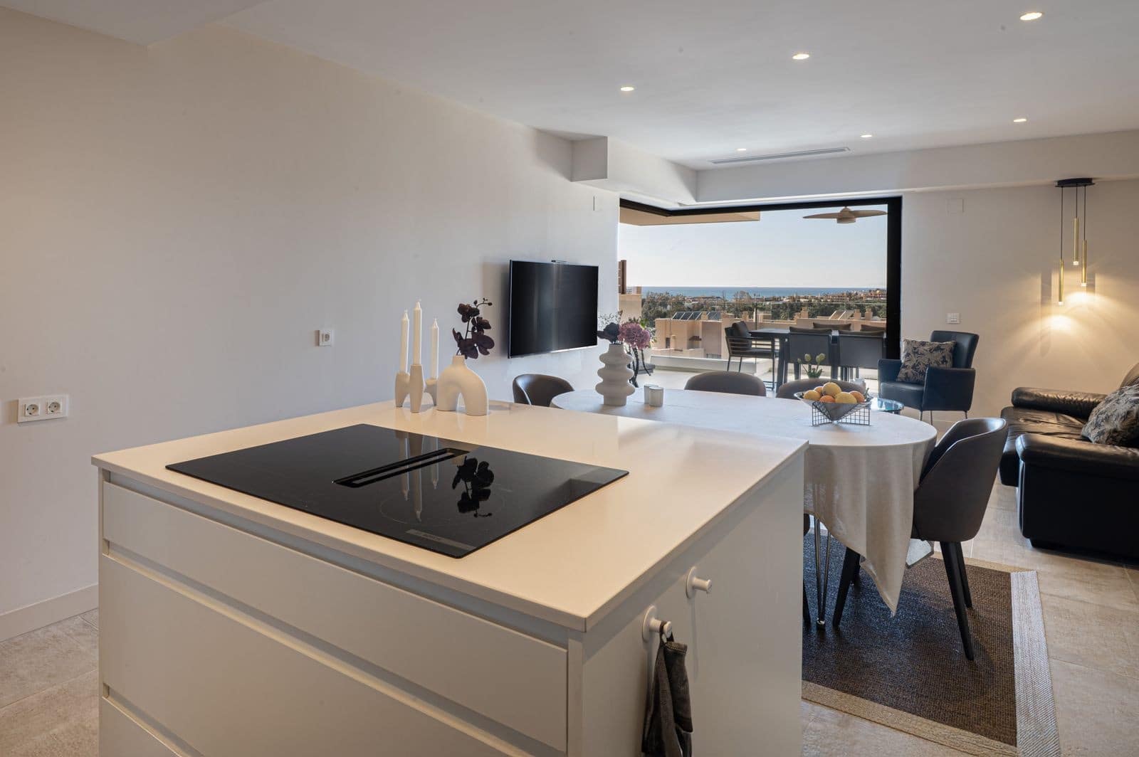 3 Zimmer Apartment zu verkaufen in La Cala de Mijas mit Pool Garage - 749.000 € (Ref: 9564897)