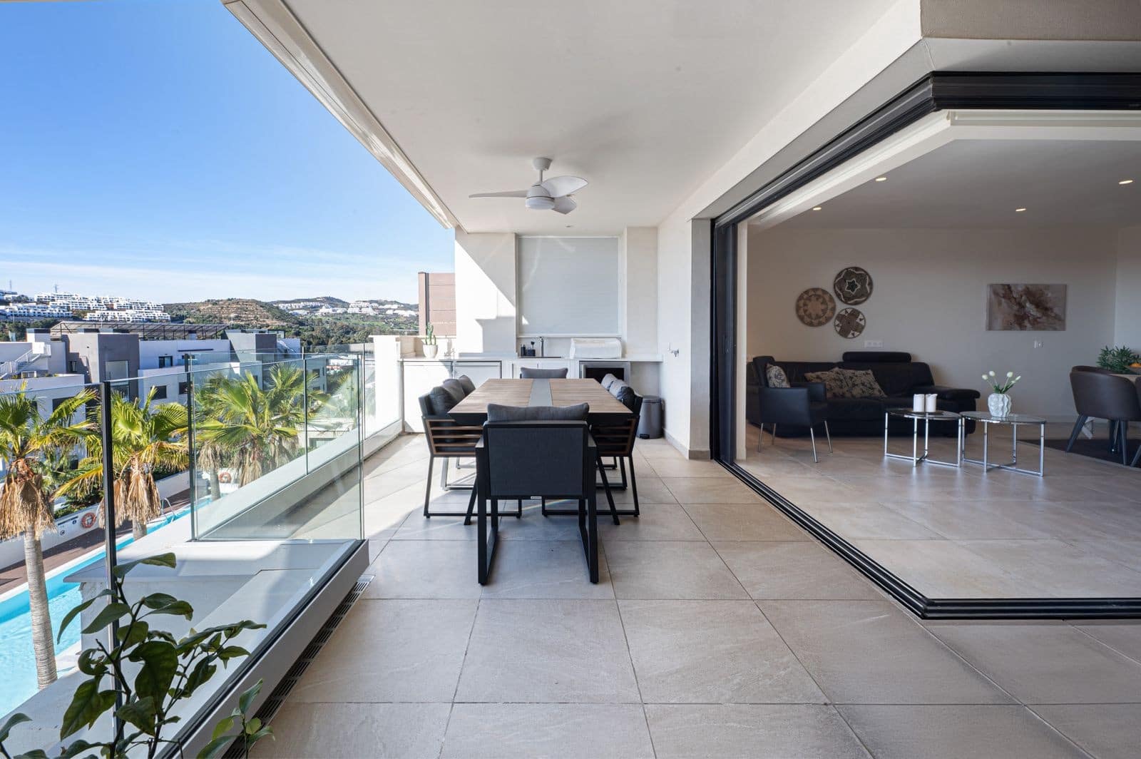 3 chambre Appartement à vendre à La Cala de Mijas avec piscine garage - 749 000 € (Ref: 9564897)