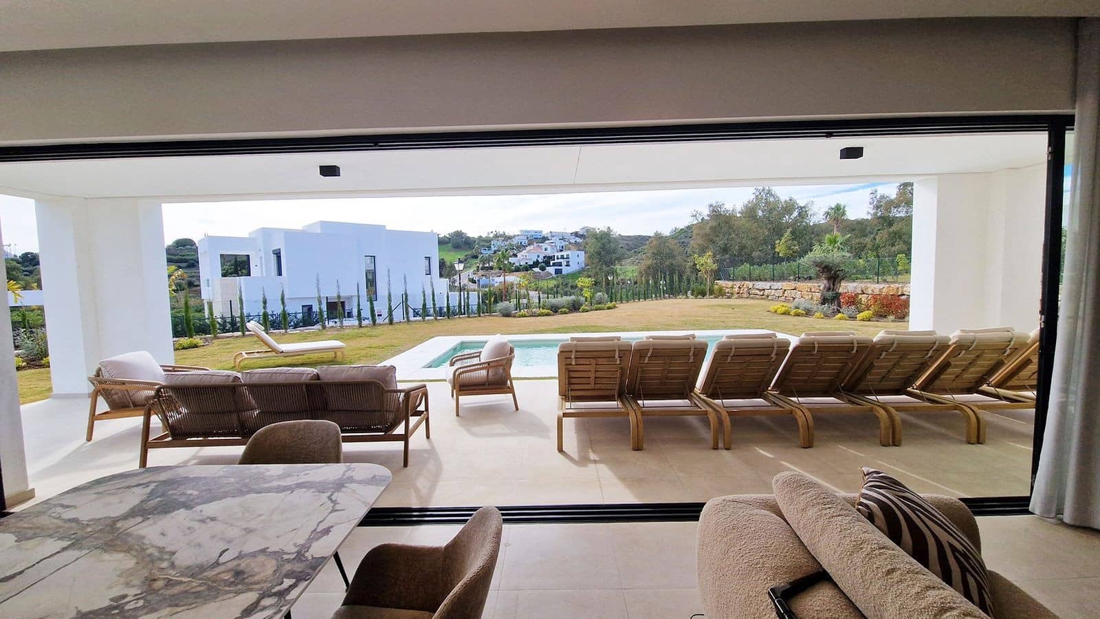 Chalet de 4 habitaciones en Mijas Costa en venta con piscina garaje - 2.000.000 € (Ref: 9564898)