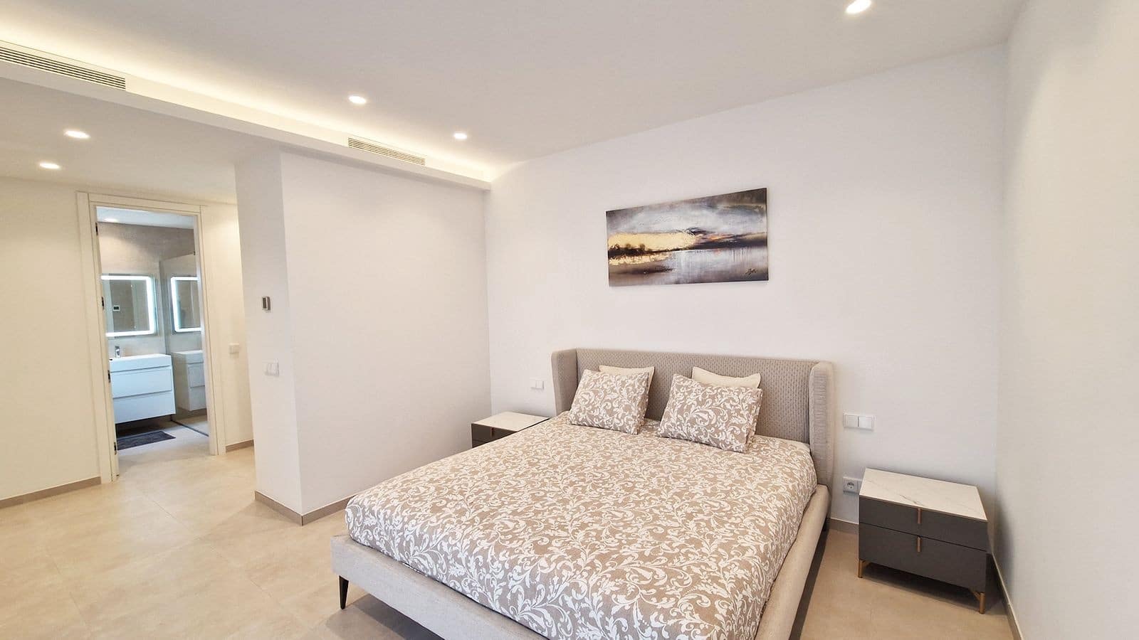 4 bedroom Villa for sale in Mijas Costa with pool garage - € 2,000,000 (Ref: 9564898)
