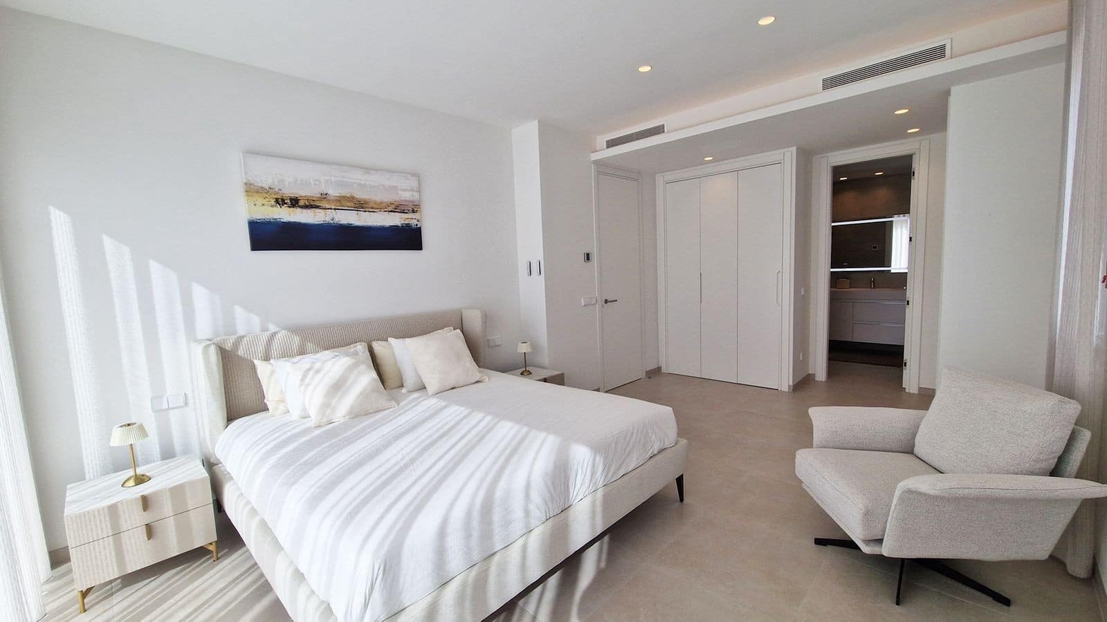 4 bedroom Villa for sale in Mijas Costa with pool garage - € 2,000,000 (Ref: 9564898)