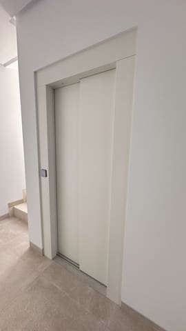 5 Zimmer Villa zu verkaufen in Marbella mit Pool Garage - 4.500.000 € (Ref: 9564899)