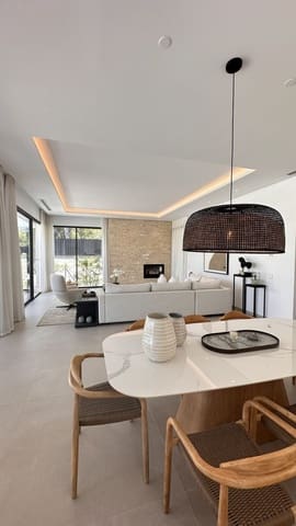 5 Zimmer Villa zu verkaufen in Marbella mit Pool Garage - 4.500.000 € (Ref: 9564899)