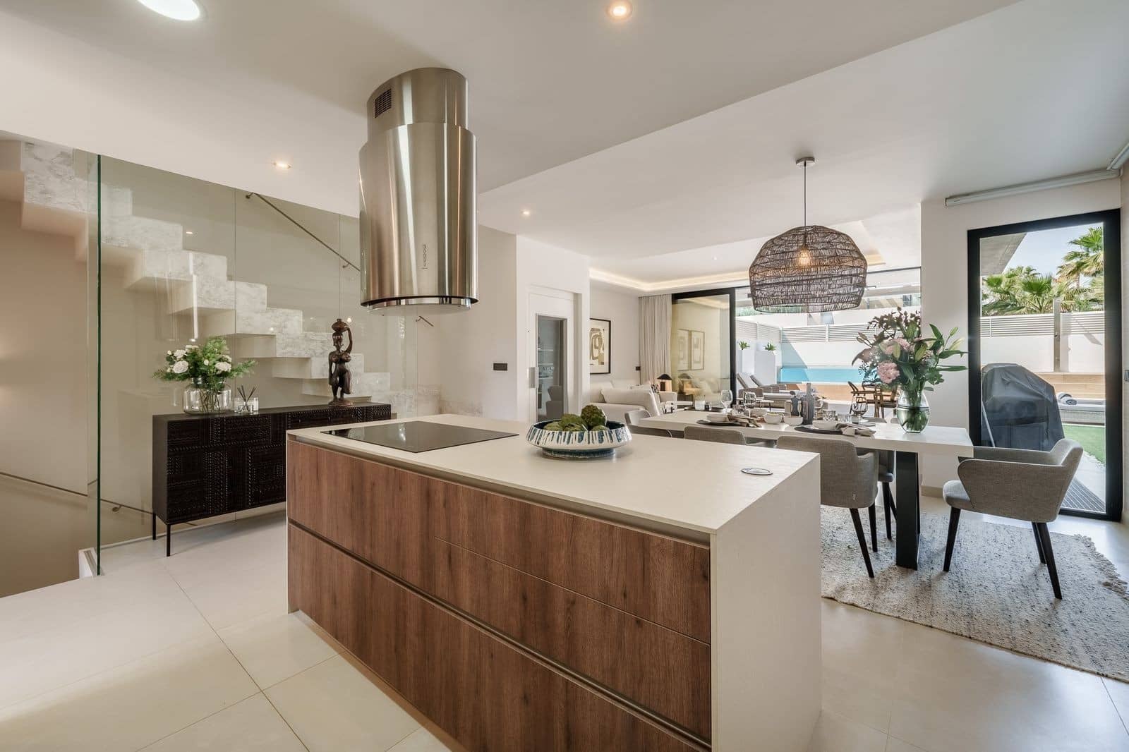 5 quarto Moradia Geminada para venda em Puerto Banus com piscina garagem - 2 585 000 € (Ref: 9574083)