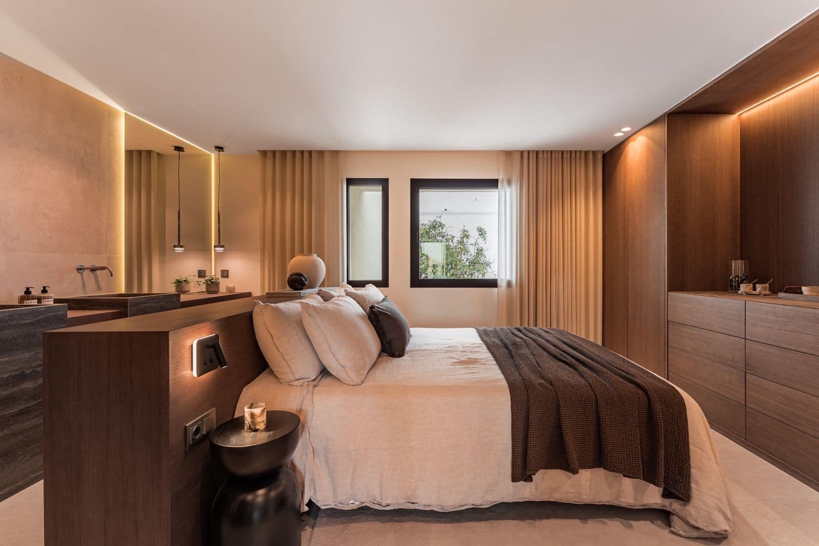 3 slaapkamer Huis te koop in Nueva Andalucia met zwembad garage - € 1.550.000 (Ref: 9574085)