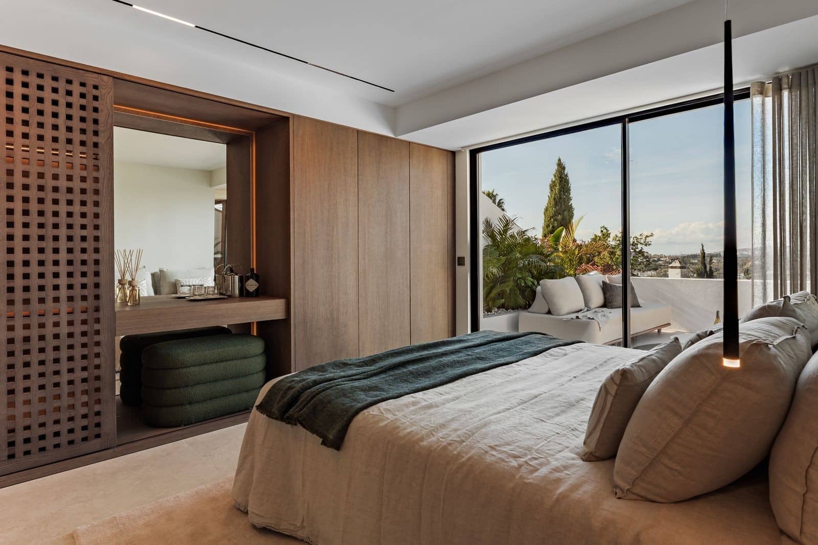3 slaapkamer Huis te koop in Nueva Andalucia met zwembad garage - € 1.450.000 (Ref: 9574085)