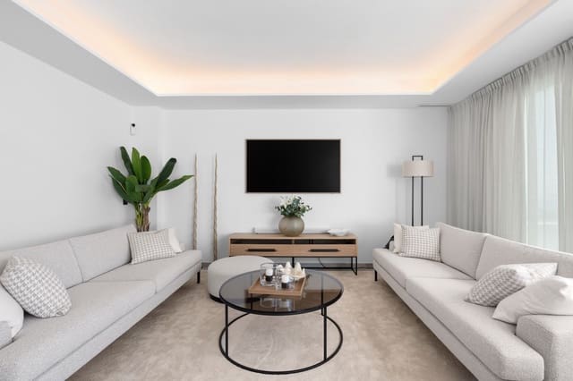 2 slaapkamer Penthouse te koop in Benalmádena met zwembad garage - € 1.350.000 (Ref: 9574086)