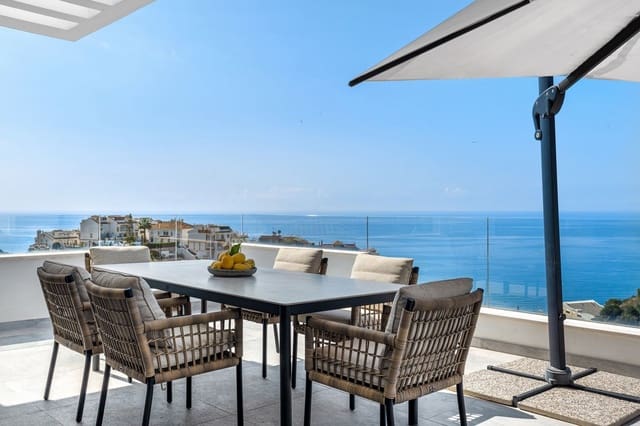2 slaapkamer Penthouse te koop in Benalmádena met zwembad garage - € 1.350.000 (Ref: 9574086)