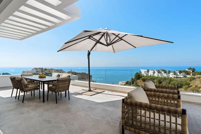 2 slaapkamer Penthouse te koop in Benalmádena met zwembad garage - € 1.350.000 (Ref: 9574086)