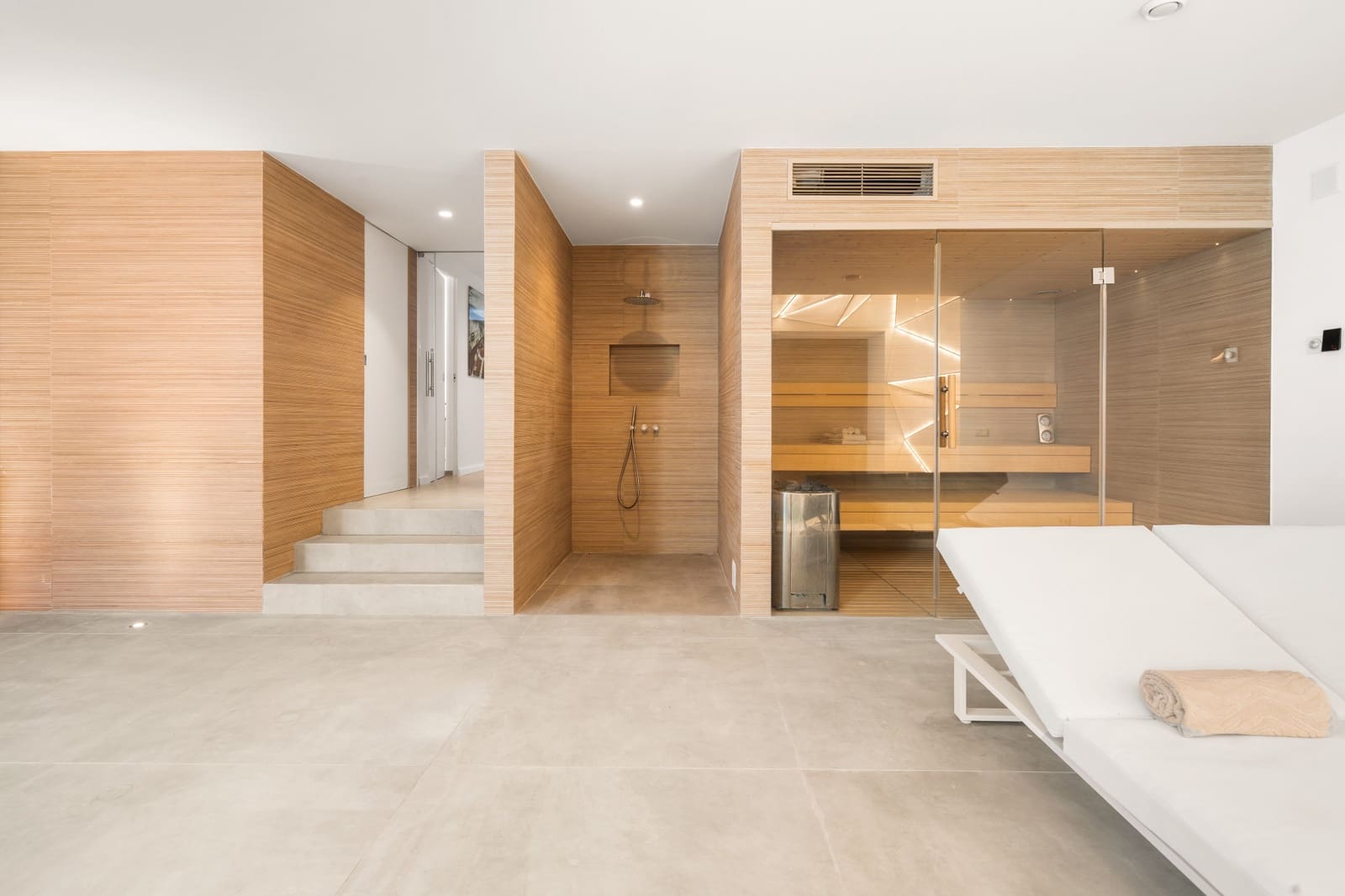 5 sovrum Villa till salu i Estepona med pool garage - 6 200 000 € (Ref: 9582462)