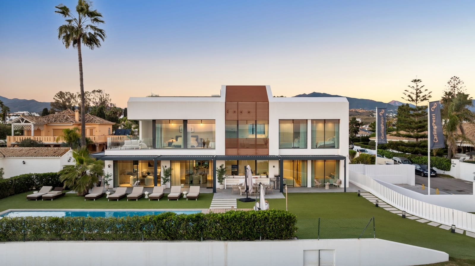 5 sovrum Villa till salu i Estepona med pool garage - 6 200 000 € (Ref: 9582462)