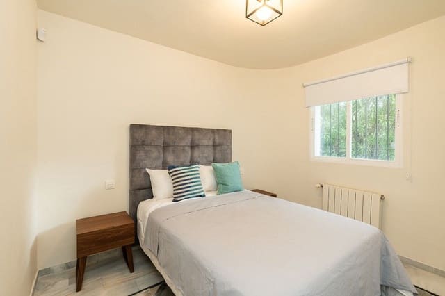 4 Zimmer Villa zu verkaufen in Marbella mit Pool Garage - 2.450.000 € (Ref: 9582465)