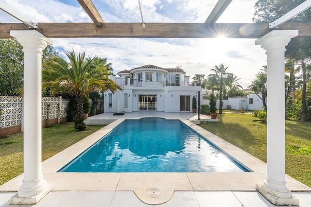 4 Zimmer Villa zu verkaufen in Marbella mit Pool Garage - 2.450.000 € (Ref: 9582465)