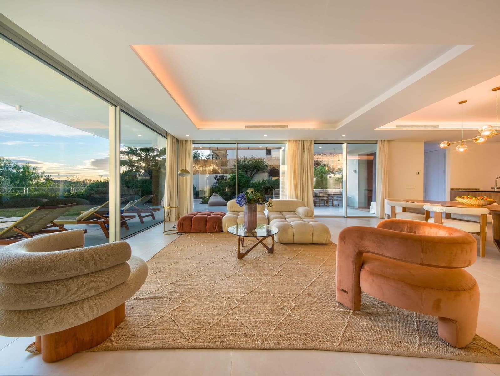 5 Zimmer Villa zu verkaufen in Marbella mit Pool Garage - 4.200.000 € (Ref: 9582467)