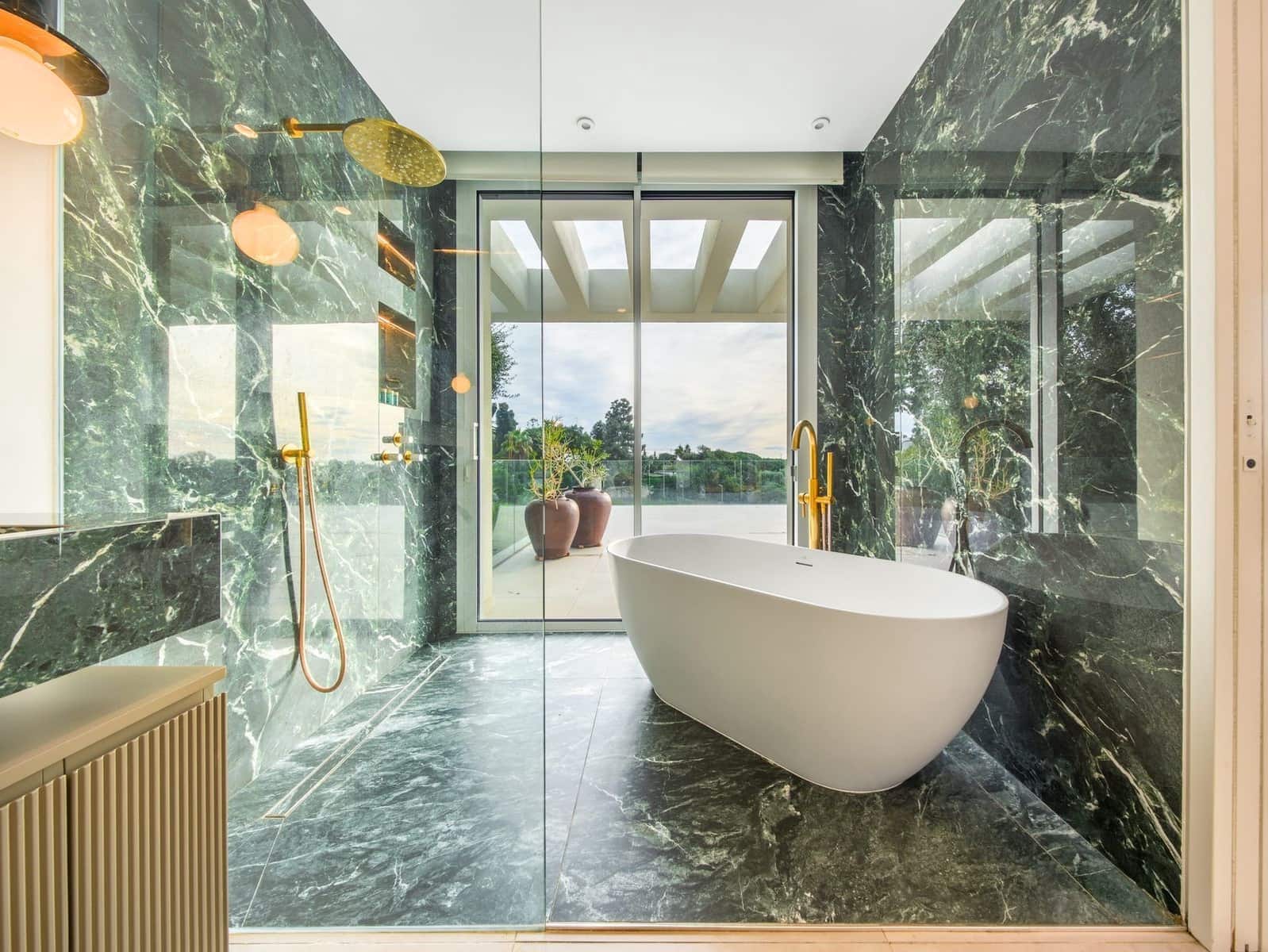 5 Zimmer Villa zu verkaufen in Marbella mit Pool Garage - 4.200.000 € (Ref: 9582467)