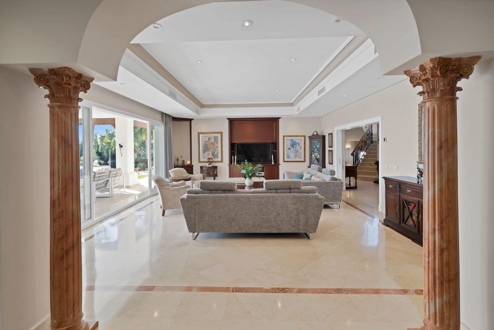 7 bedroom Villa for sale in Nueva Andalucia with pool garage - € 5,595,000 (Ref: 9582468)