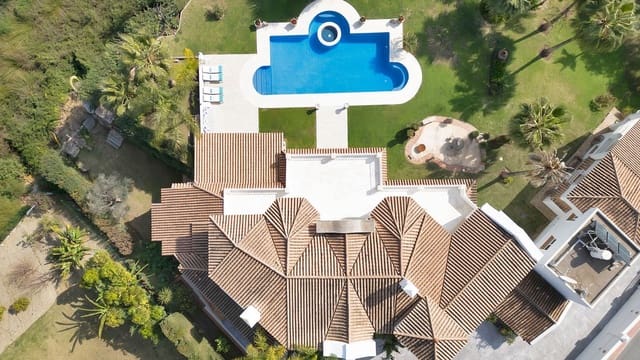 7 sovrum Villa till salu i Nueva Andalucia, Marbella med pool garage - 5 595 000 € (Ref: 9582468)