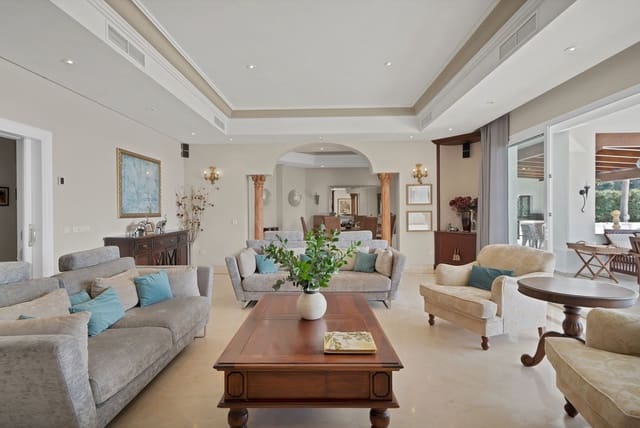 7 sovrum Villa till salu i Nueva Andalucia, Marbella med pool garage - 5 595 000 € (Ref: 9582468)
