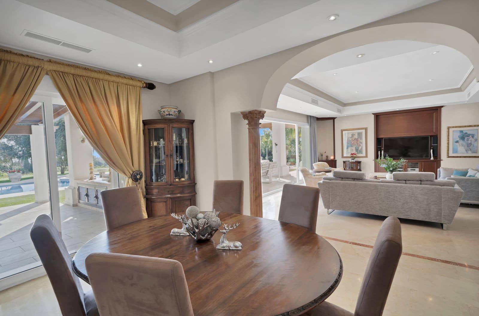 7 sovrum Villa till salu i Nueva Andalucia med pool garage - 5 595 000 € (Ref: 9582468)