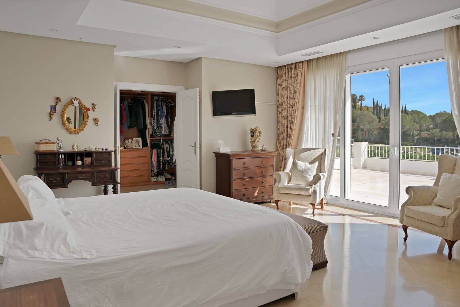 7 sovrum Villa till salu i Nueva Andalucia med pool garage - 5 595 000 € (Ref: 9582468)