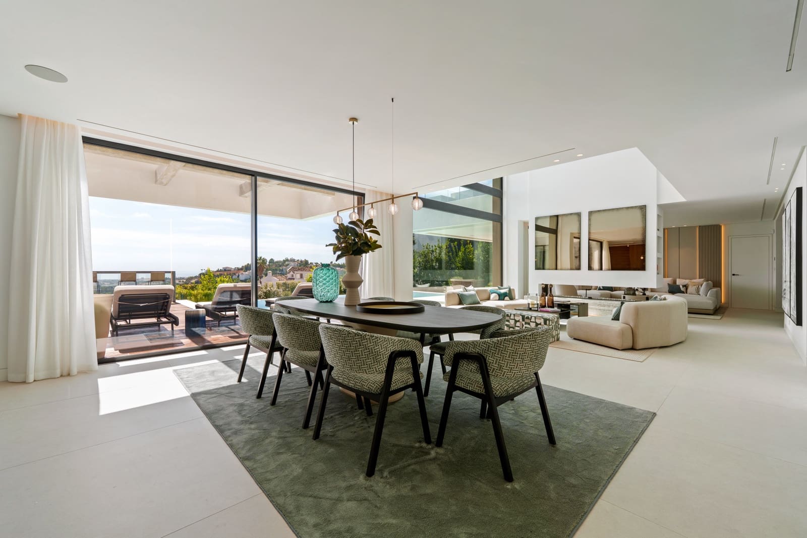 6 soverom Villa til salgs i La Quinta med svømmebasseng garasje - € 7 450 000 (Ref: 9585985)