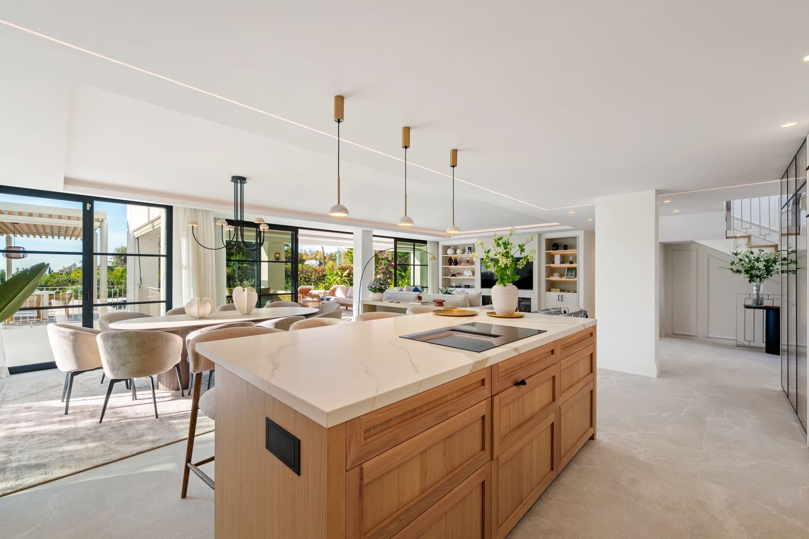 5 soverom Villa til salgs i La Quinta med svømmebasseng garasje - € 6 250 000 (Ref: 9585986)