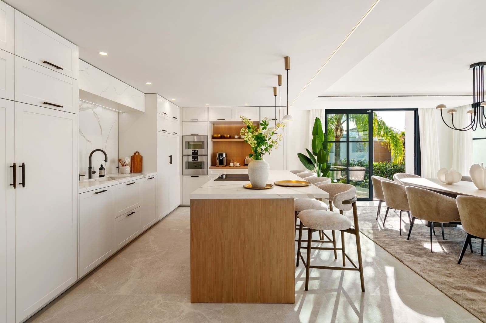 5 soverom Villa til salgs i La Quinta med svømmebasseng garasje - € 6 250 000 (Ref: 9585986)