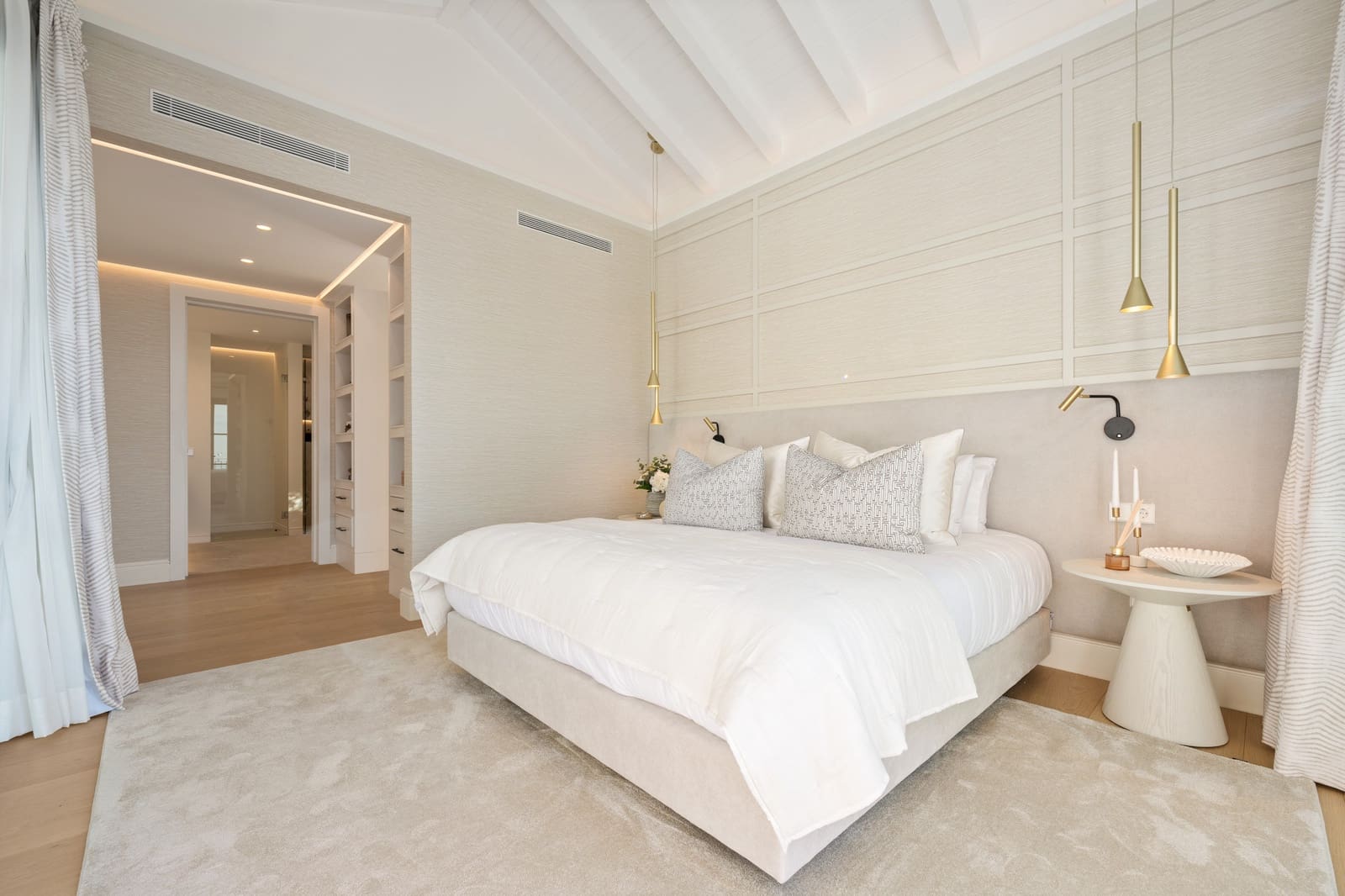 5 soverom Villa til salgs i La Quinta med svømmebasseng garasje - € 6 250 000 (Ref: 9585986)