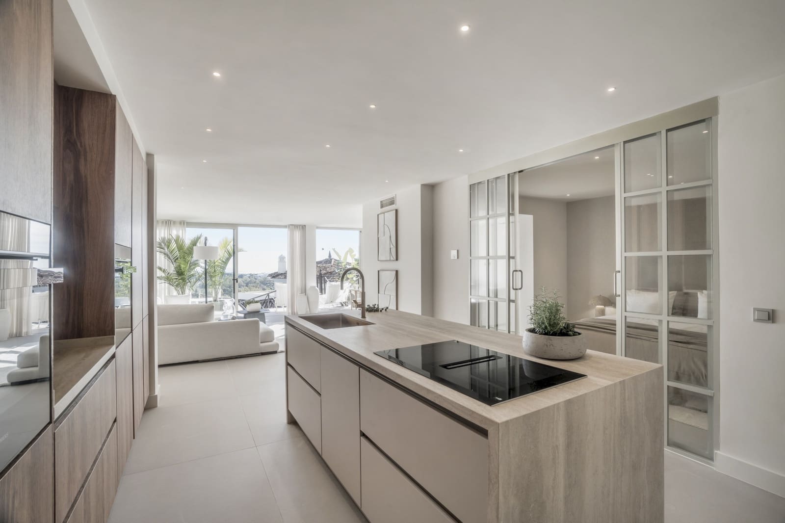 3 soveværelse Lejlighed til salg i Nueva Andalucia med swimmingpool garage - € 1.050.000 (Ref: 9594809)