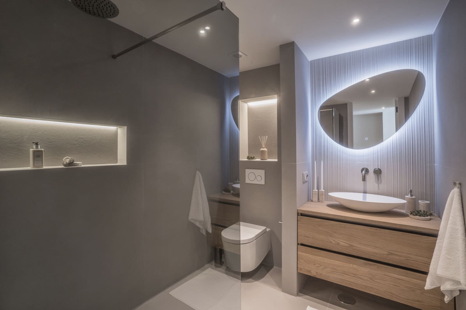 3 soveværelse Lejlighed til salg i Nueva Andalucia med swimmingpool garage - € 1.050.000 (Ref: 9594809)