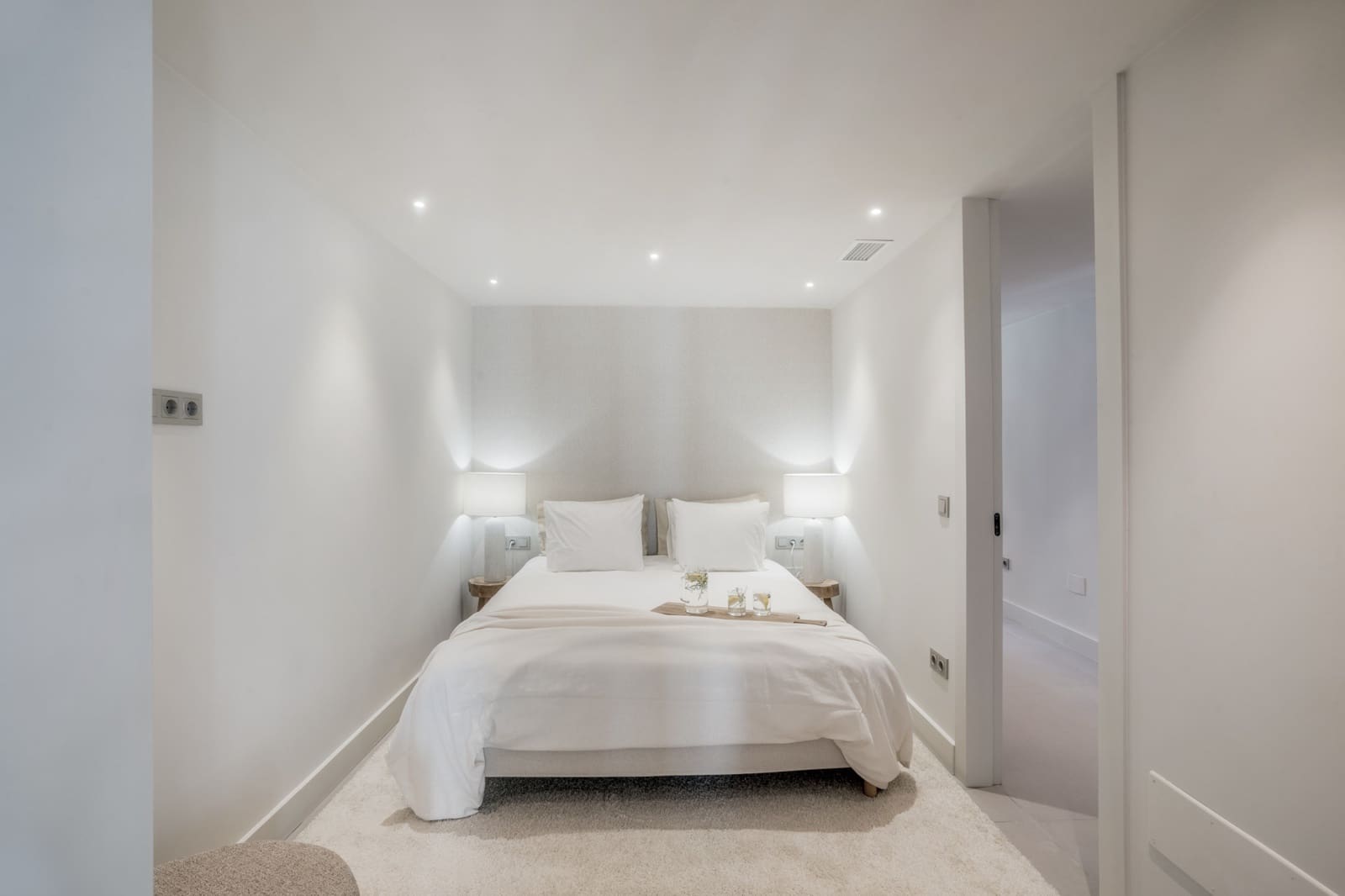 3 soveværelse Lejlighed til salg i Nueva Andalucia med swimmingpool garage - € 1.050.000 (Ref: 9594809)