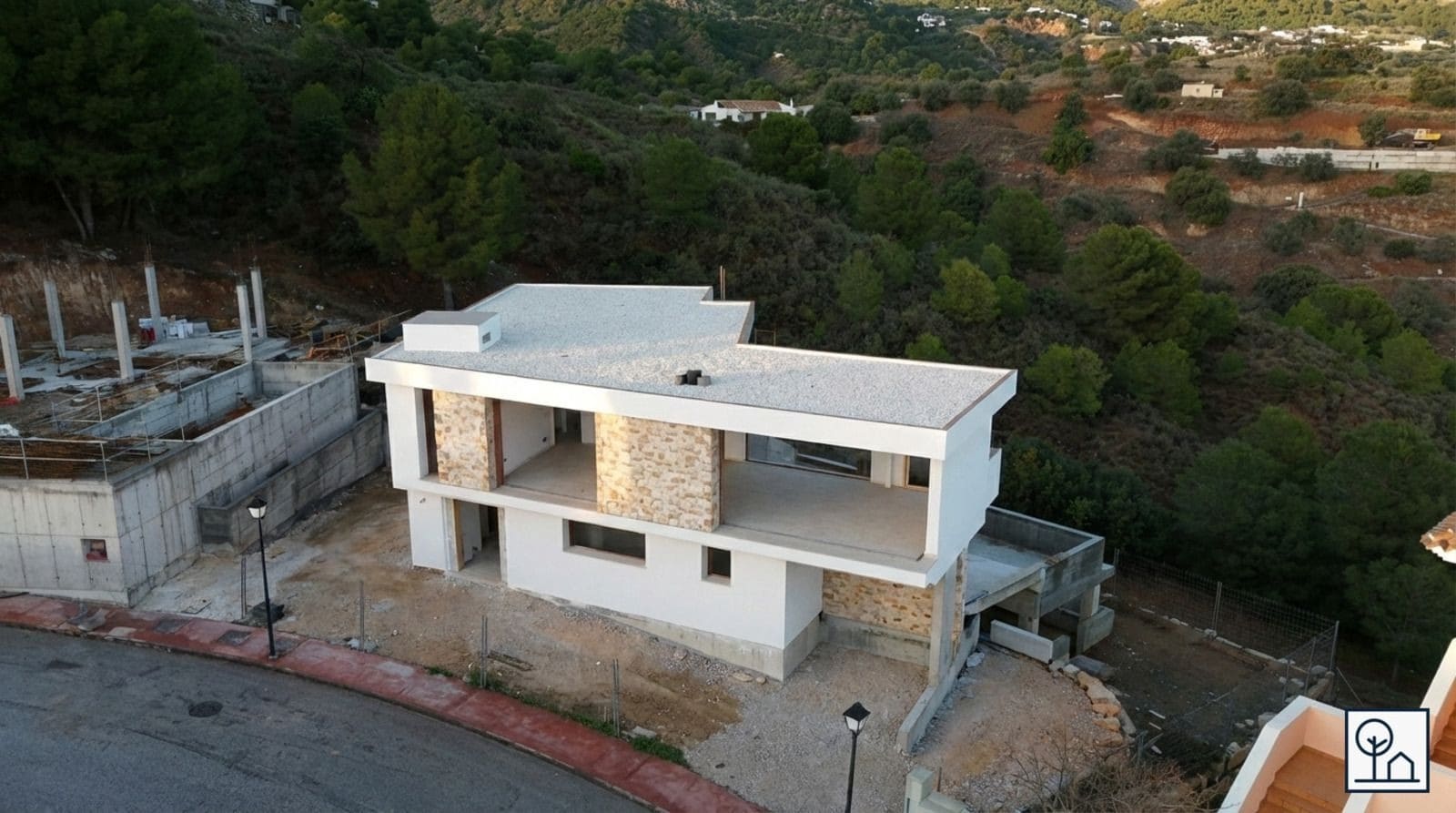 4 soveværelse Villa til salg i Mijas med swimmingpool garage - € 1.850.000 (Ref: 9598728)