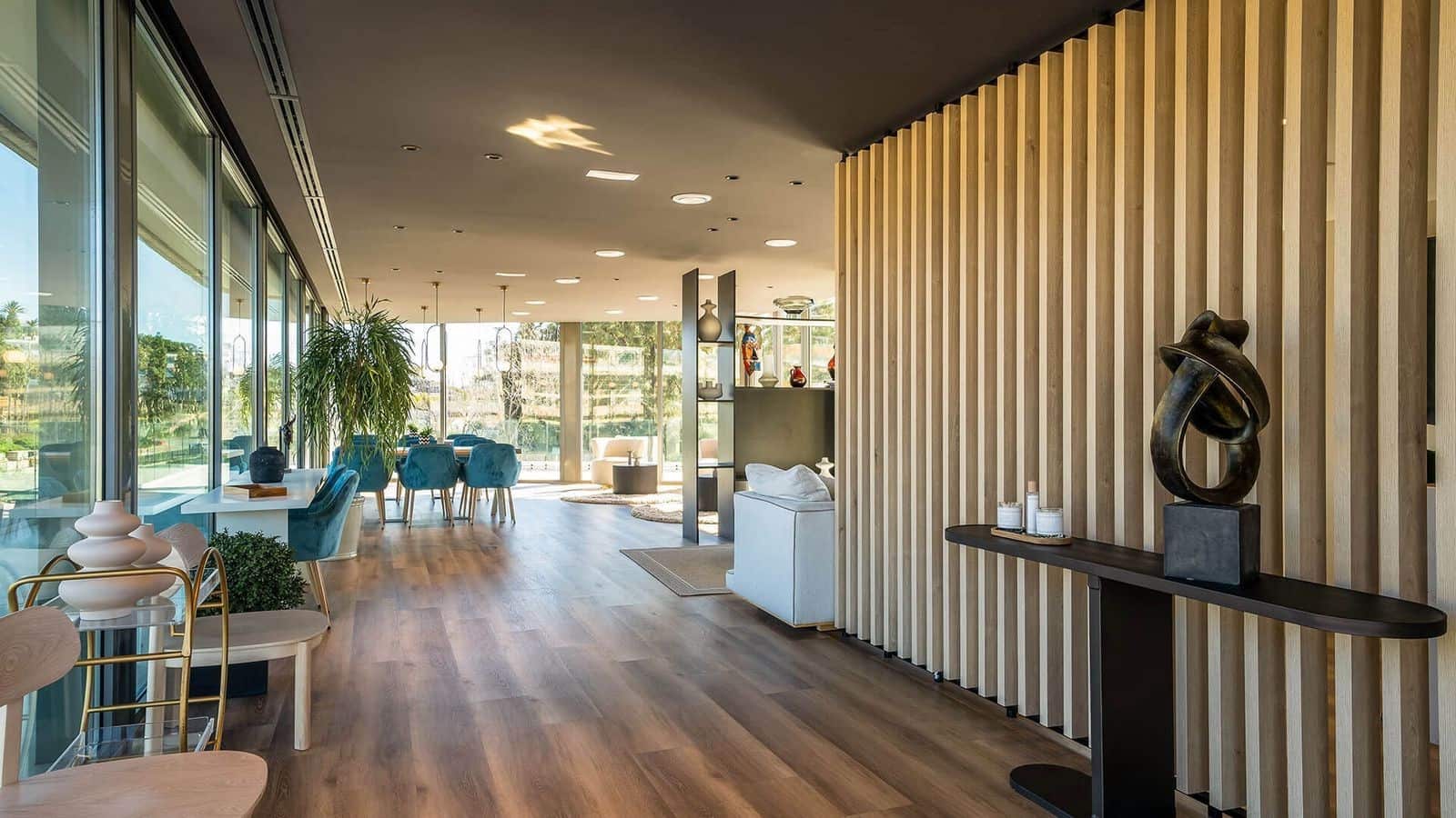 3 chambre Villa/Maison Semi-Mitoyenne à vendre à El Chaparral avec piscine garage - 695 000 € (Ref: 9598729)