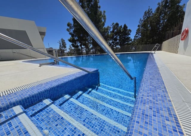 3 chambre Villa/Maison Semi-Mitoyenne à vendre à El Chaparral, Mijas avec piscine garage - 695 000 € (Ref: 9598729)