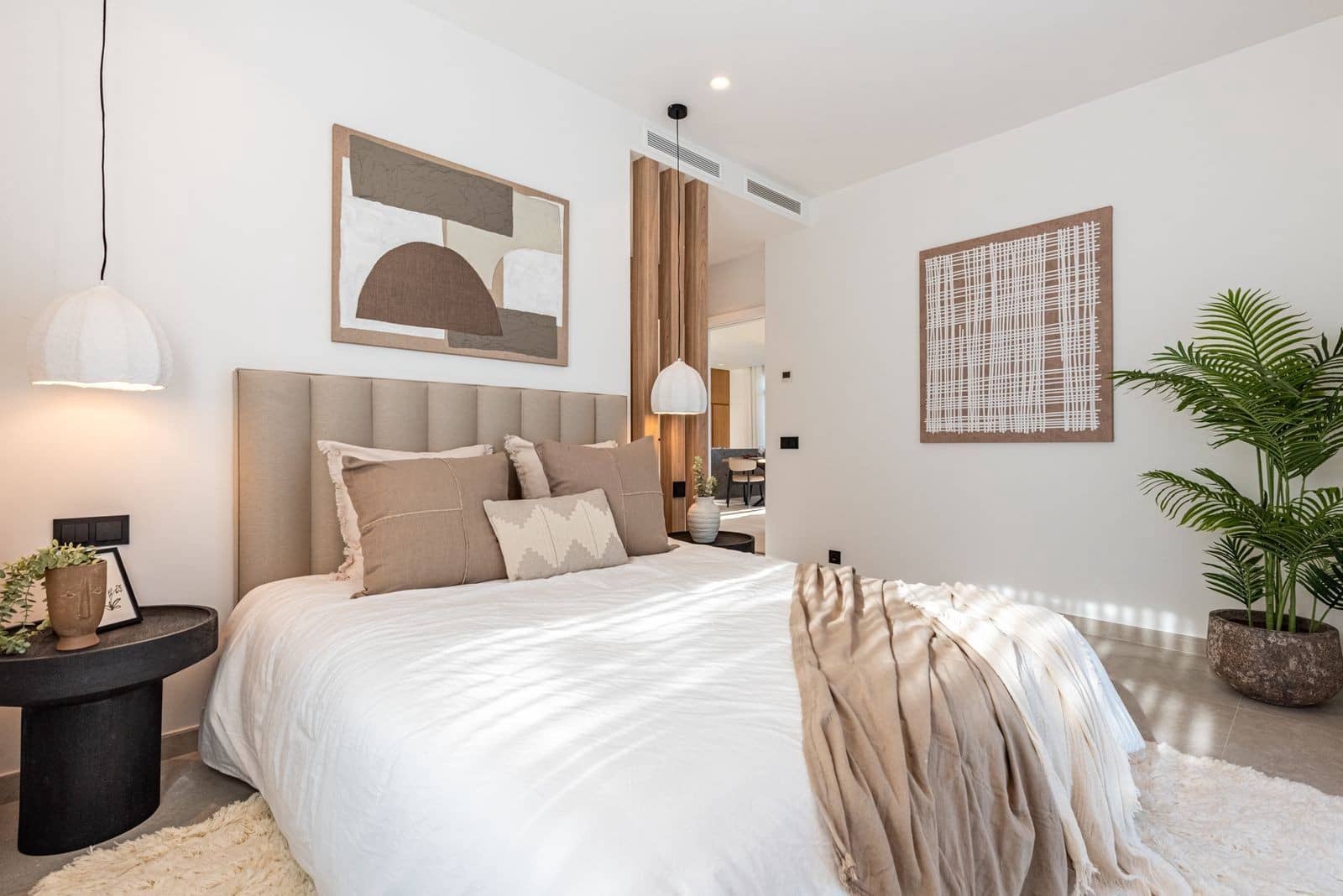 Chalet de 4 habitaciones en Nueva Andalucia en venta con piscina garaje - 3.495.000 € (Ref: 9598731)