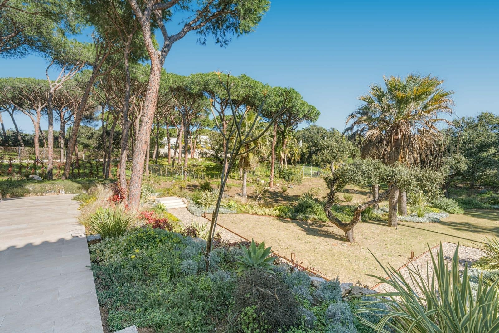 4 makuuhuone Huvila myytävänä paikassa Marbella mukana uima-altaan 
autotalli - 3 900 000 € (Ref: 9607638)