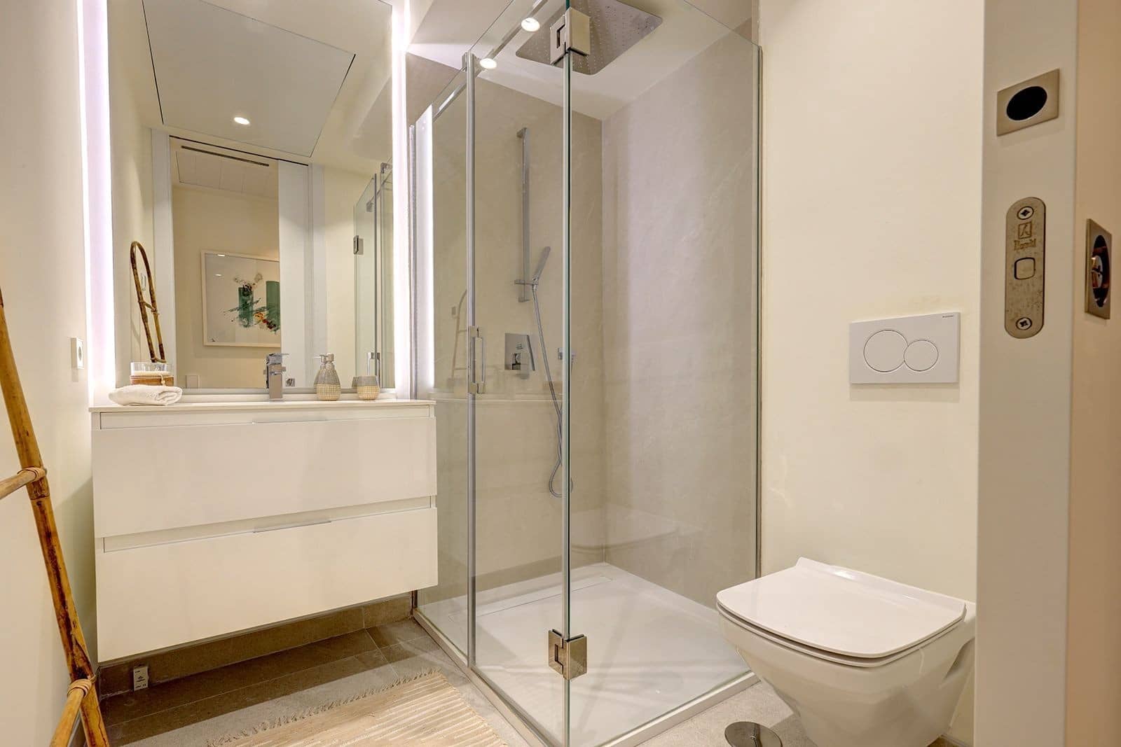 3 chambre Appartement à vendre à Estepona avec piscine garage - 2 150 000 € (Ref: 9607640)