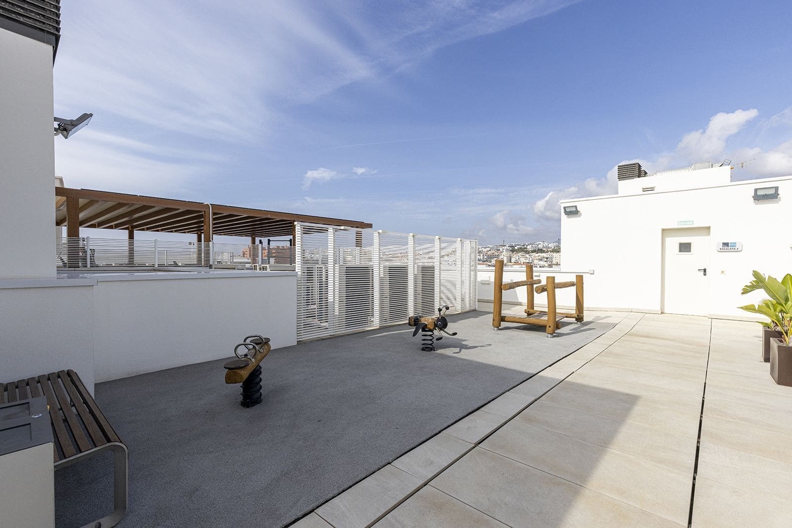 3 chambre Appartement à vendre à Estepona avec piscine garage - 2 150 000 € (Ref: 9607640)