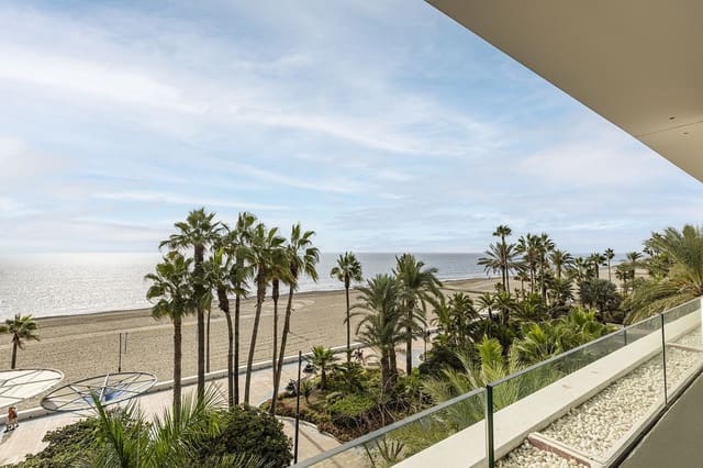 3 chambre Appartement à vendre à Estepona avec piscine garage - 2 150 000 € (Ref: 9607640)