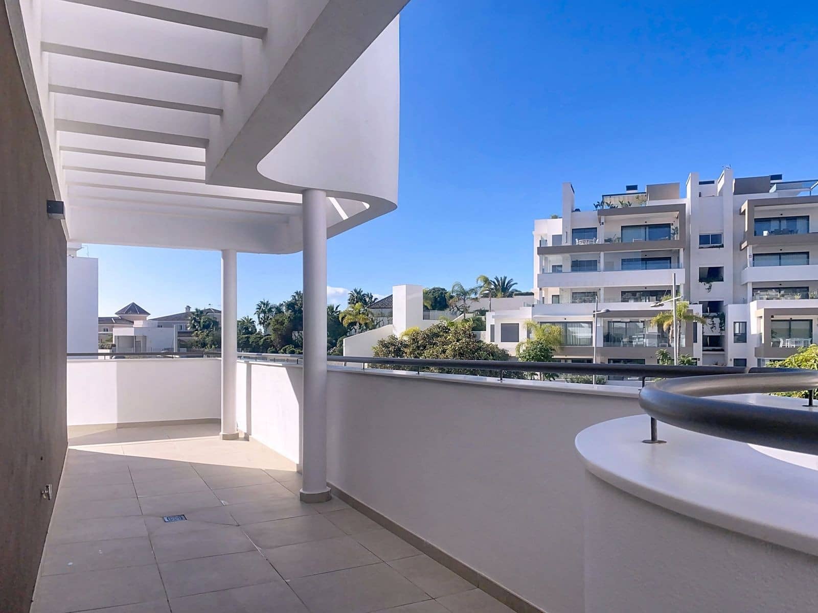 3 camera da letto Attico in vendita in Estepona con piscina garage - 799.000 € (Rif: 9607643)