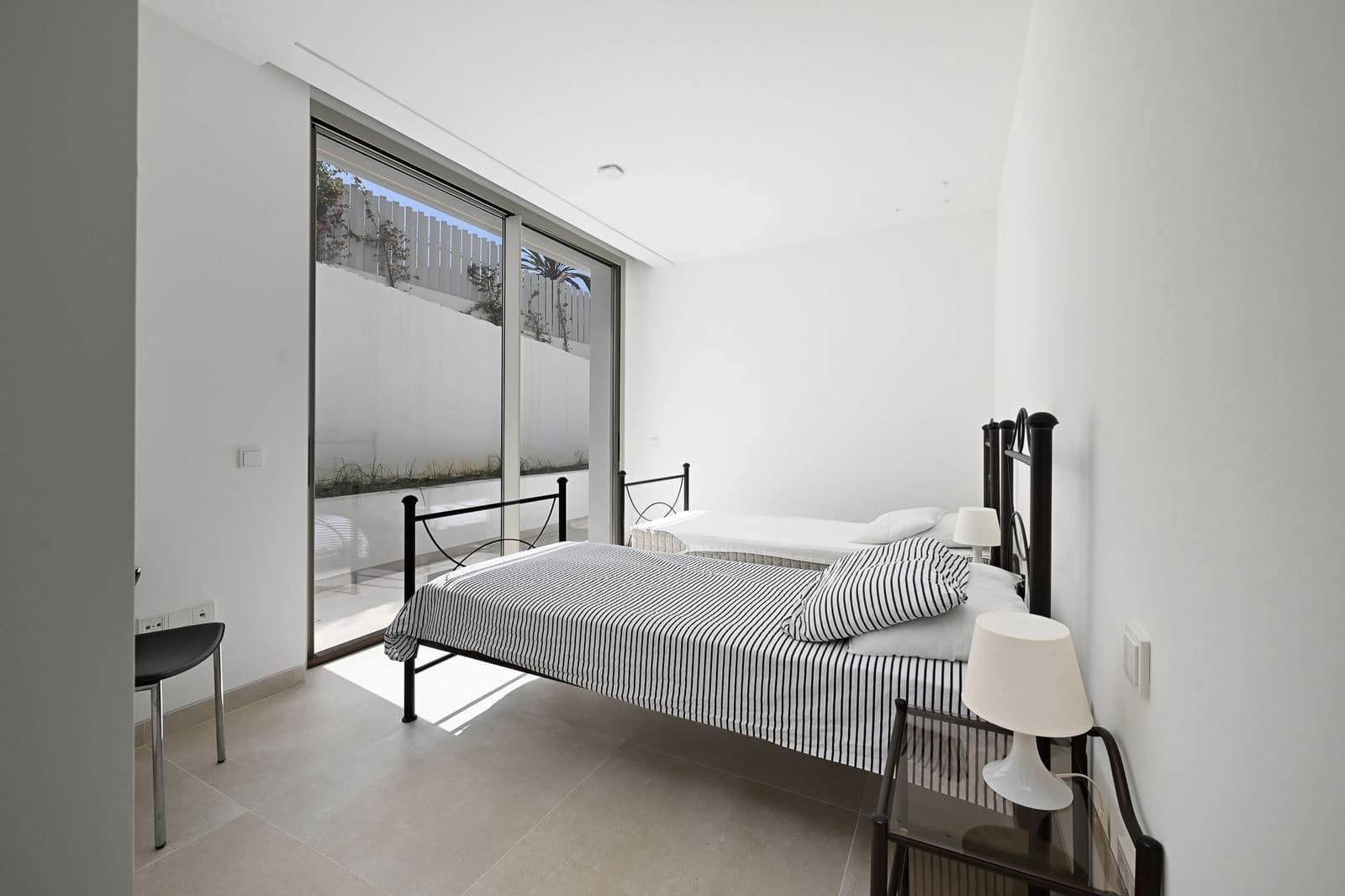 6 bedroom Villa for sale in Marbella with pool garage - € 3,500,000 (Ref: 9607644)