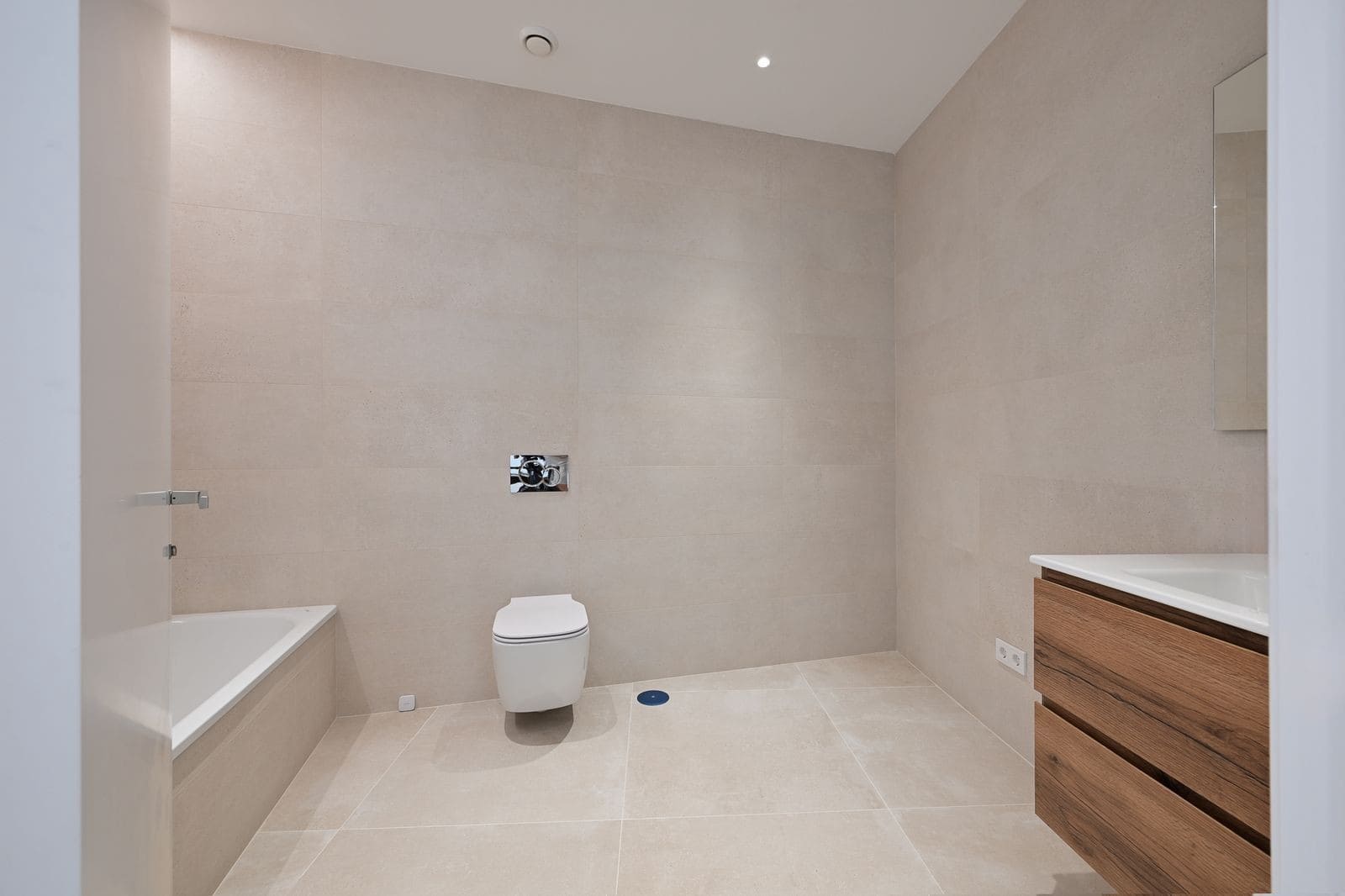 6 Zimmer Villa zu verkaufen in Marbella mit Pool Garage - 3.250.000 € (Ref: 9607644)