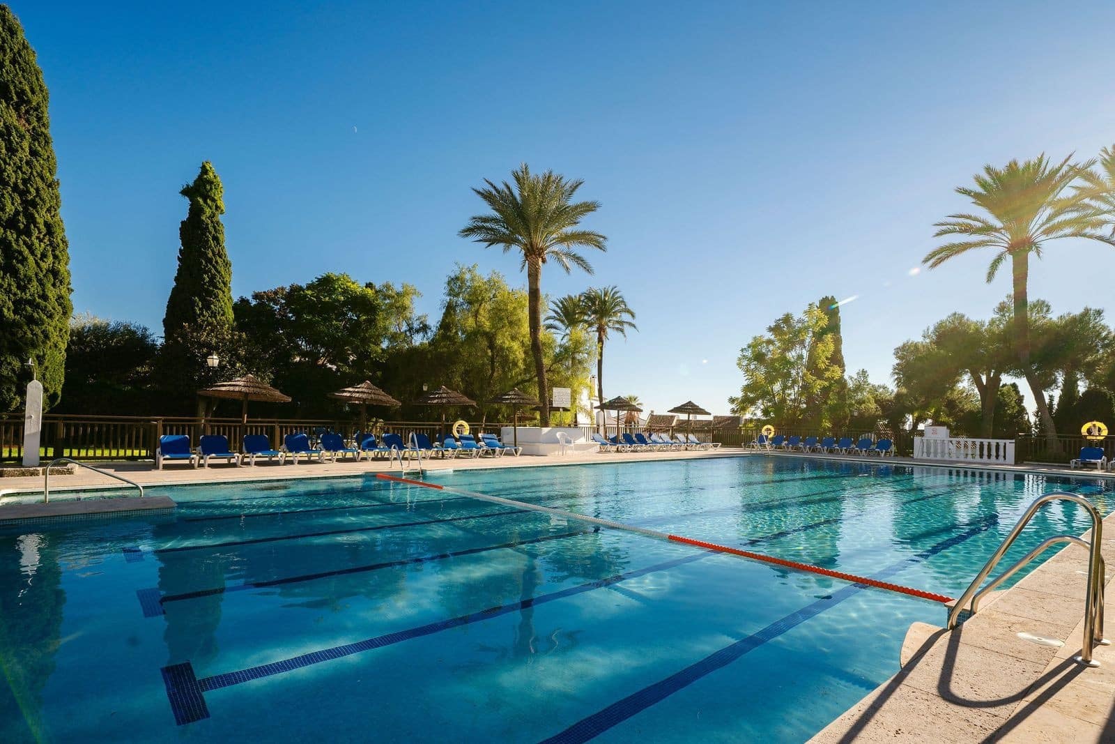 3 soveværelse Lejlighed til salg i Nueva Andalucia med swimmingpool garage - € 1.600.000 (Ref: 9611247)