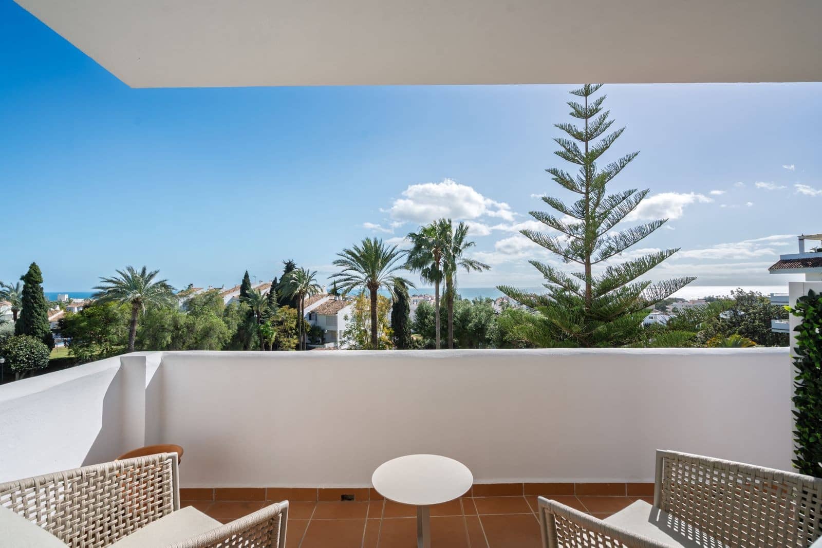 3 soveværelse Lejlighed til salg i Nueva Andalucia med swimmingpool garage - € 1.600.000 (Ref: 9611247)