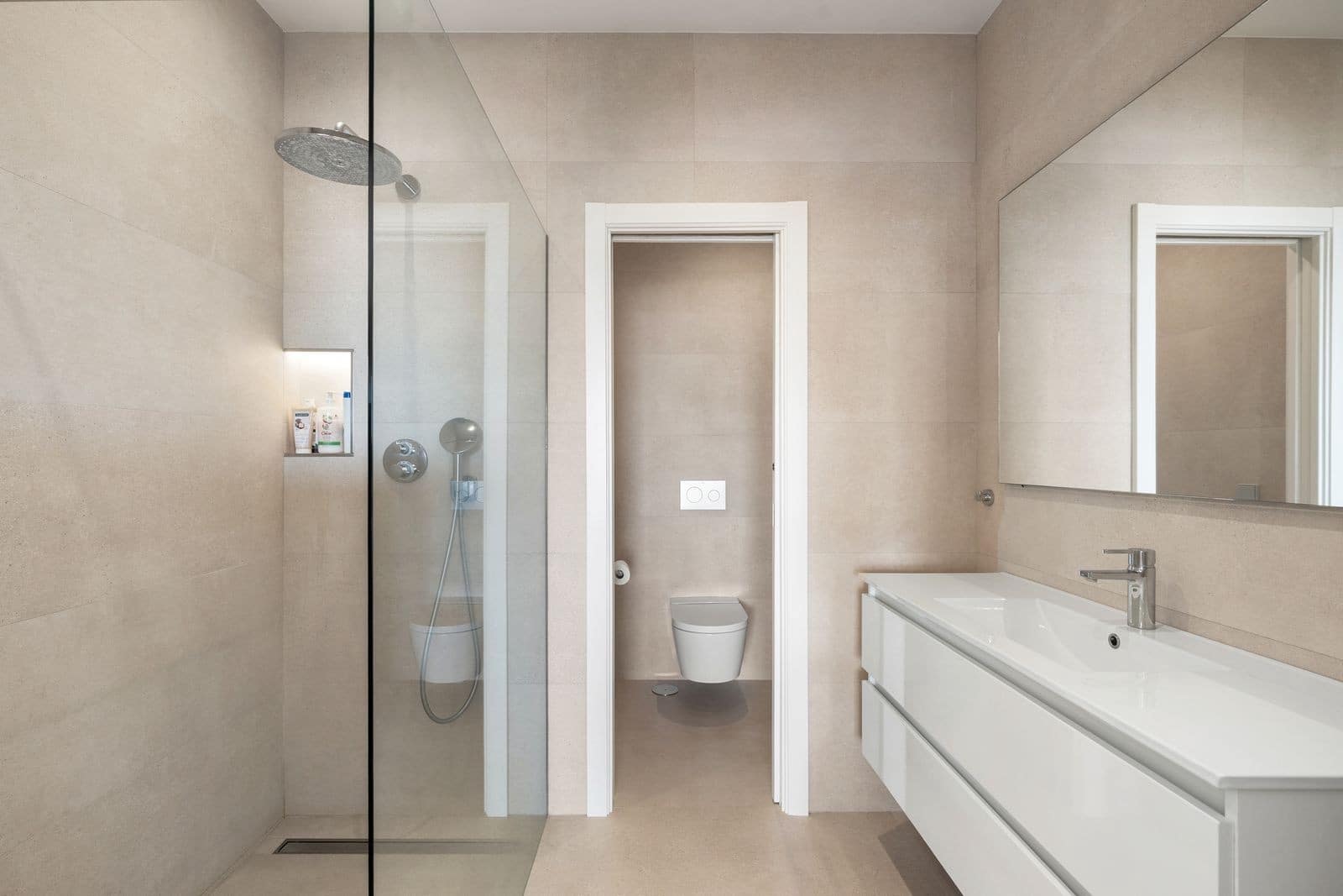 3 soveværelse Lejlighed til salg i Nueva Andalucia med swimmingpool garage - € 1.600.000 (Ref: 9611247)