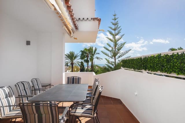 3 soveværelse Lejlighed til salg i Nueva Andalucia, Marbella med swimmingpool garage - € 1.600.000 (Ref: 9611247)