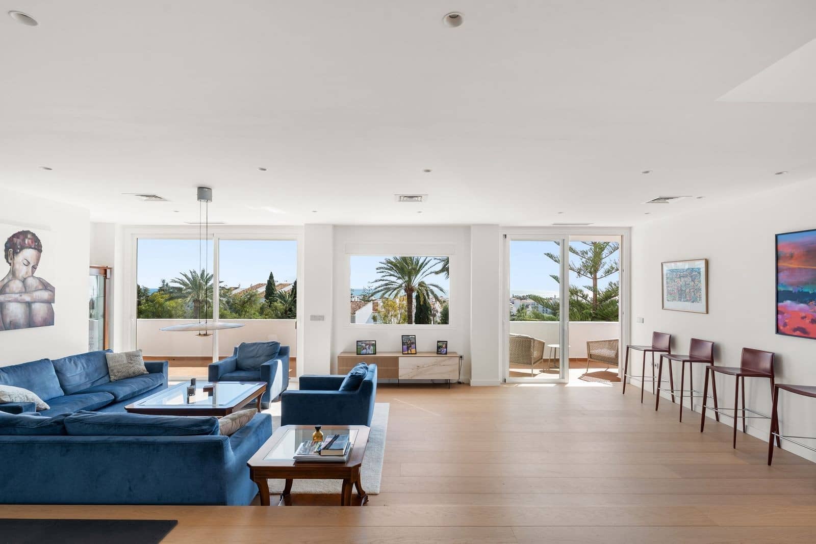 3 bedroom Apartment for sale in Nueva Andalucia with pool garage - € 1,600,000 (Ref: 9611247)