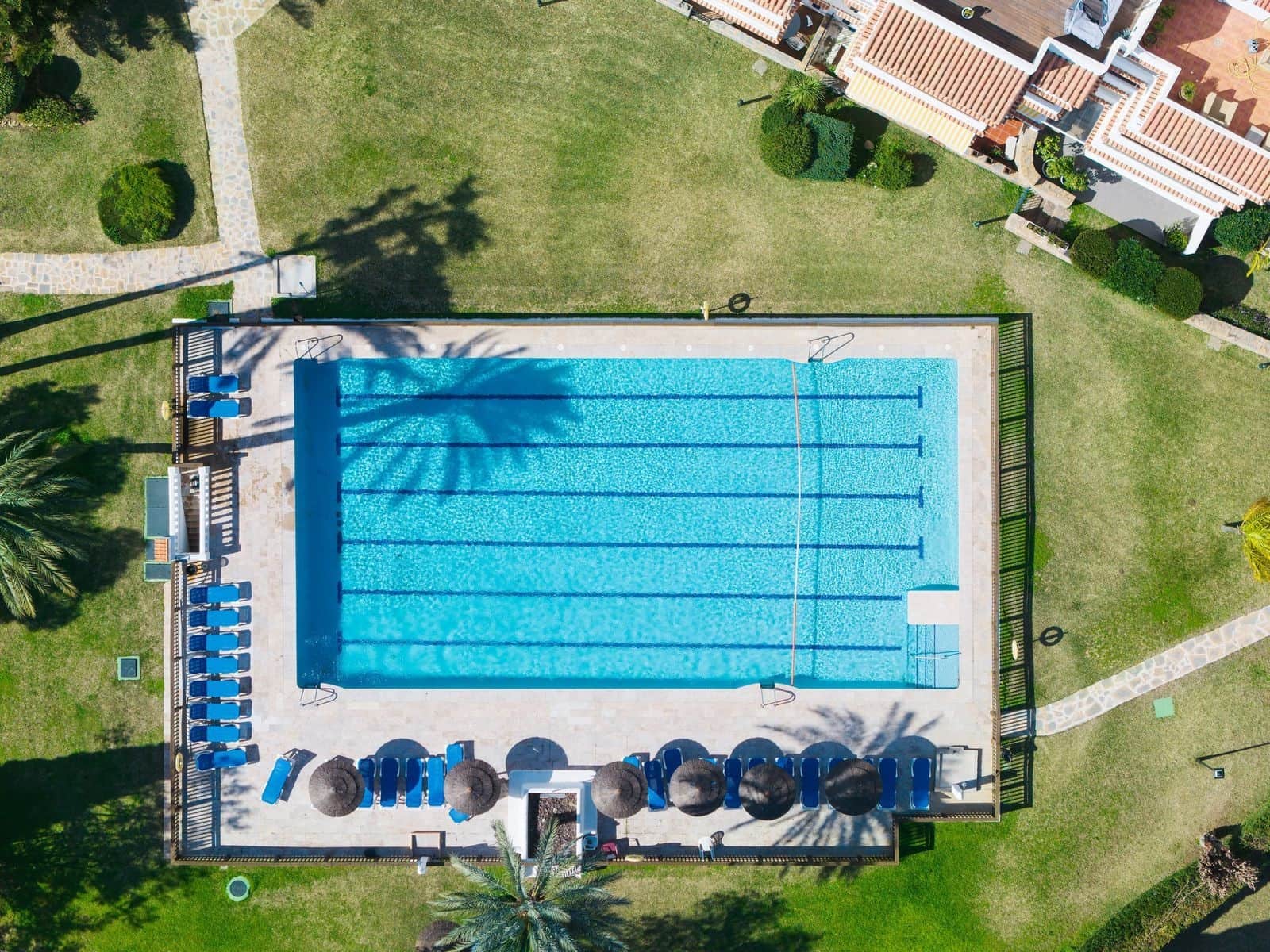 3 bedroom Apartment for sale in Nueva Andalucia with pool garage - € 1,600,000 (Ref: 9611247)