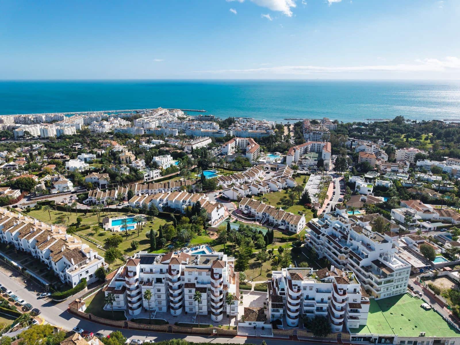 3 bedroom Apartment for sale in Nueva Andalucia with pool garage - € 1,600,000 (Ref: 9611247)